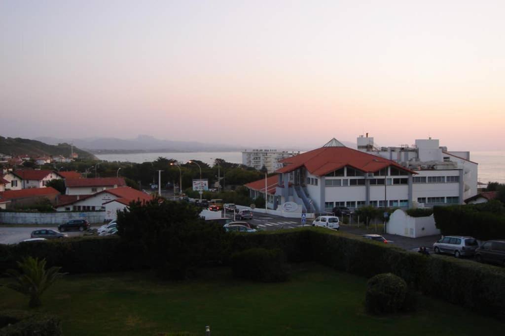 Vue sur mer et plage de Marbella Biarritz Extérieur photo